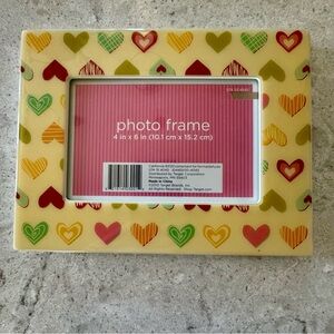 Target 4” x 6” Heart Design Photo Frame - Cream and Multicolor